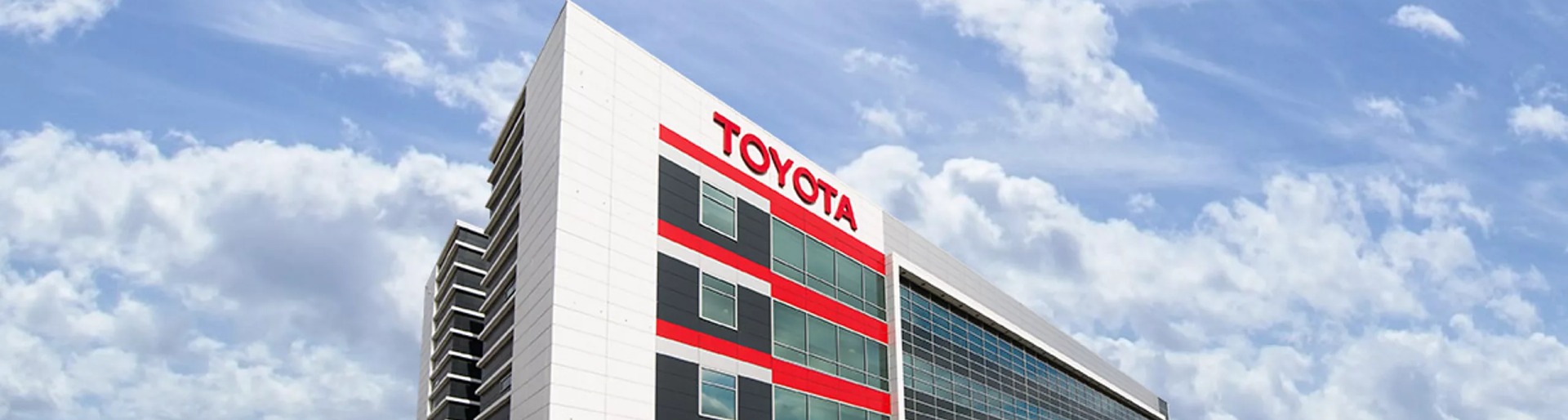 Изображение на странице TOYOTA ПОДВЕЛА ИТОГИ ПРОДАЖ В РОССИИ ЗА 2021 ГОД Тойота Центр Белгород